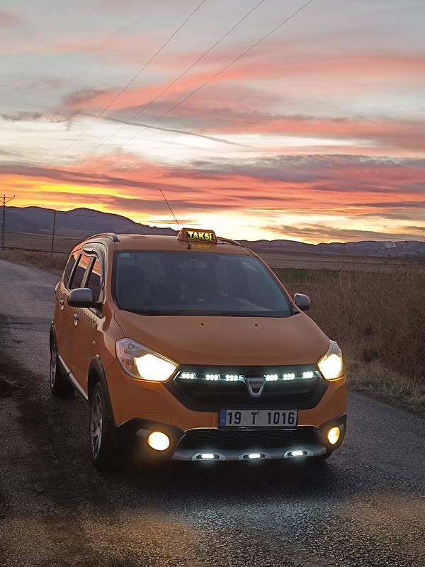 Sungurlu Taksi, 19T1016 plakalı sarı  Dacia  Lody  - Fotoğraf 5