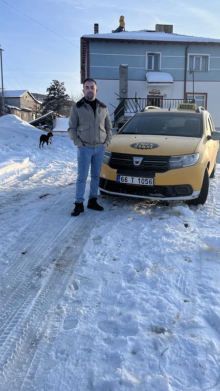 Akdağmadeni Taksi, 66T1056 plakalı sarı Dacia  Logan Mcv - Fotoğraf 1