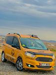 Midyat Taksi, 47T3033 plakalı beyaz Ford Courier - Fotoğraf 2